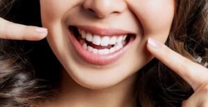 how to choose a cosmetic dentist for teeth veneers