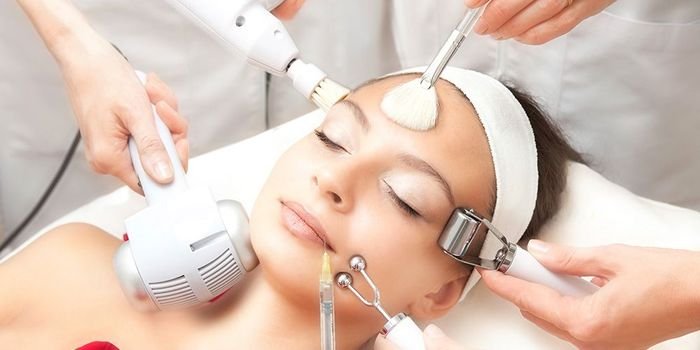 why you should consider using a cosmetic skin clinic