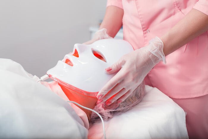 use blue light therapy for skincare