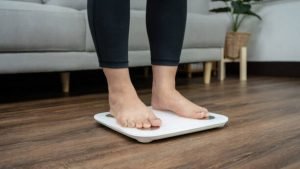 how to read a digital body weight scale
