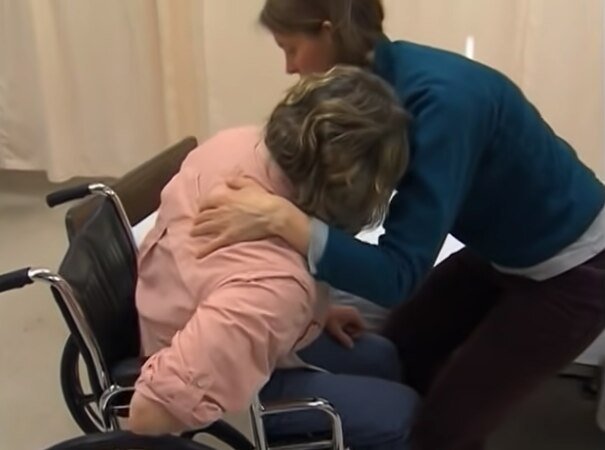 a senior with mobility issues